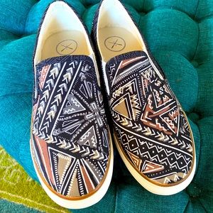 Inkkas Women’s 9.5